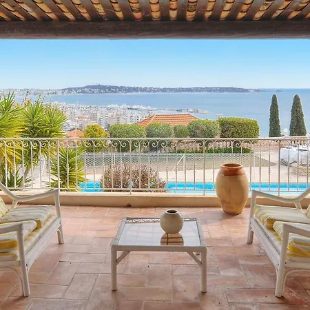 Immogroom- Of 200m2 - Garden - Pool - Sea View - Parking - Wifi 别墅